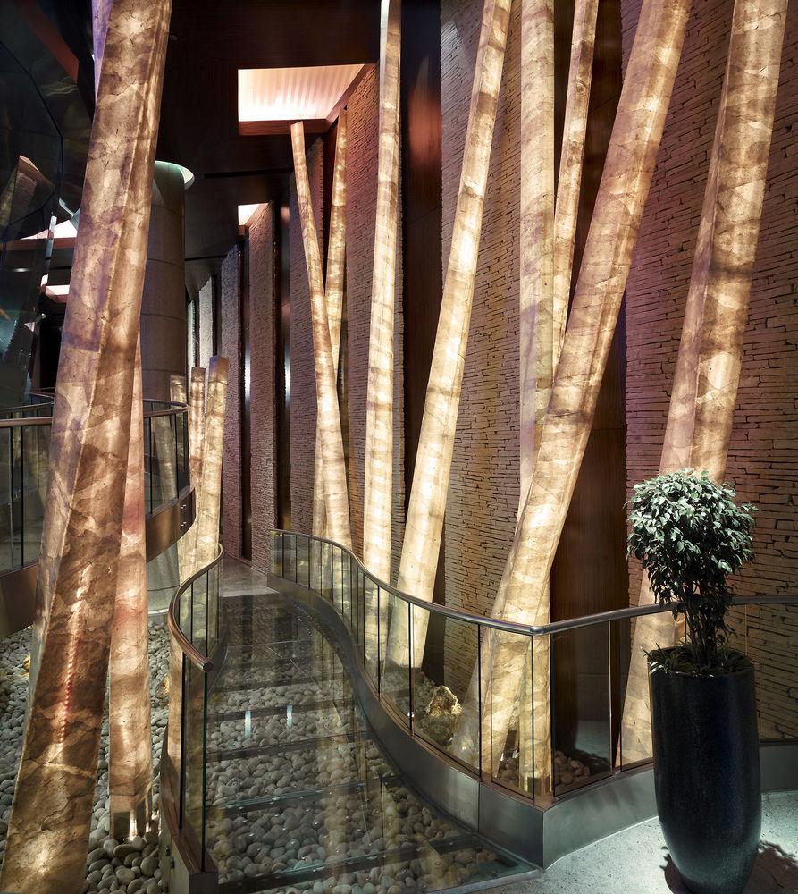 Hotel Hyatt Regency Mumbai International Airport Exterior foto The interior of the hotel