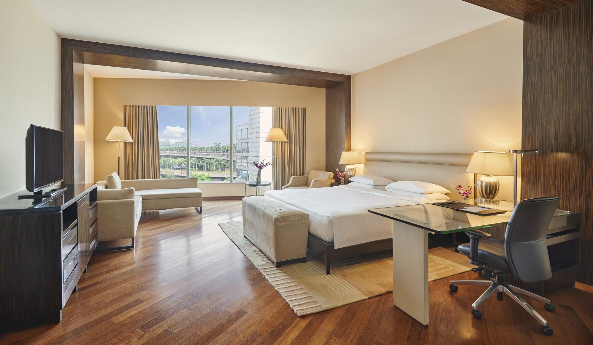 Hotel Hyatt Regency Mumbai International Airport Exterior foto A room at the hotel