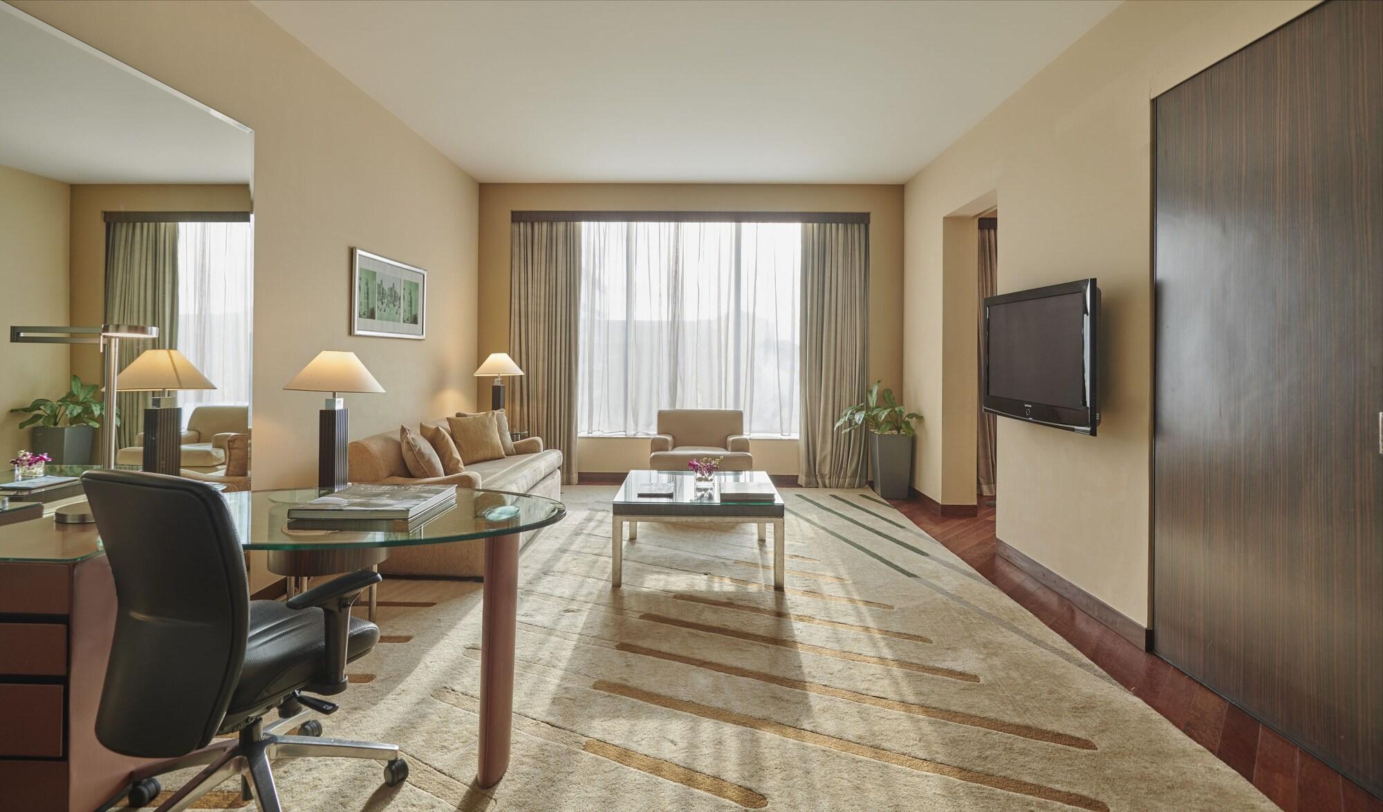 Hotel Hyatt Regency Mumbai International Airport Exterior foto A suite at the hotel