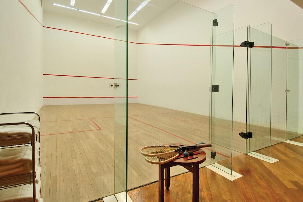 Hotel Hyatt Regency Mumbai International Airport Exterior foto Squash court